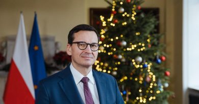 Premier Mateusz Morawiecki złożył życzenia z okazji nadchodzących Świąt Bożego Narodzenia